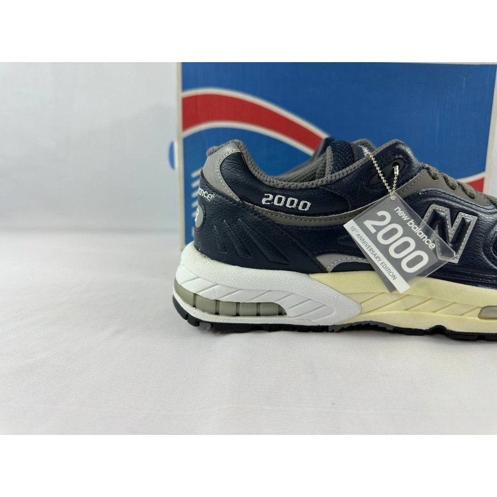 New Balance 2000 Limited Edition 'Navy Grey White' M2000NV Men's Size 7.5 - Picture 2 of 14